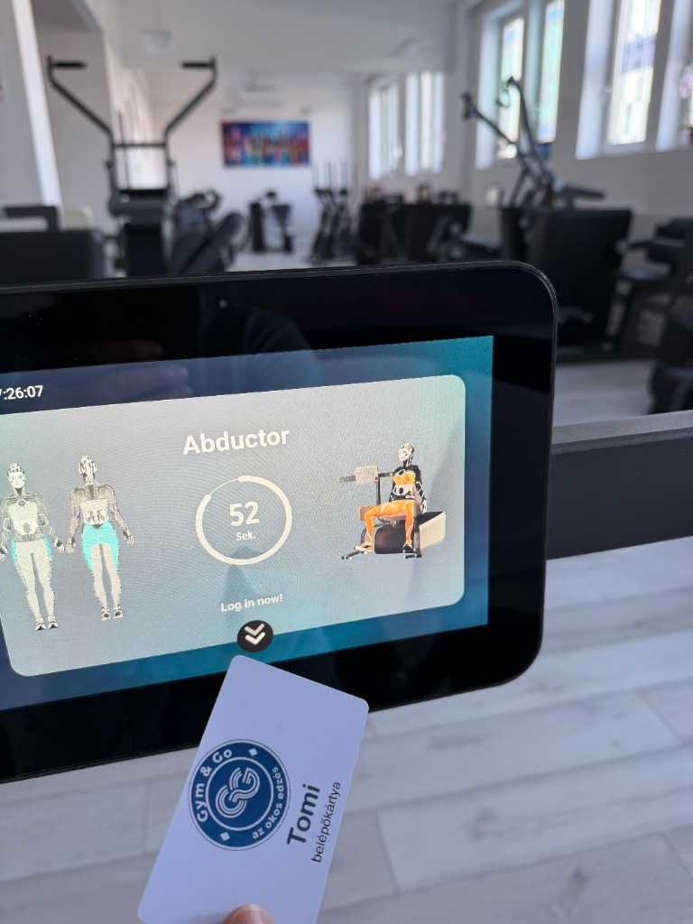 Személyre szabott Gym & Go RFID belépőkártya és okos kijelző